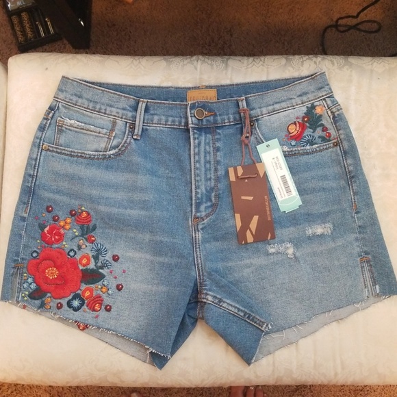 driftwood denim shorts